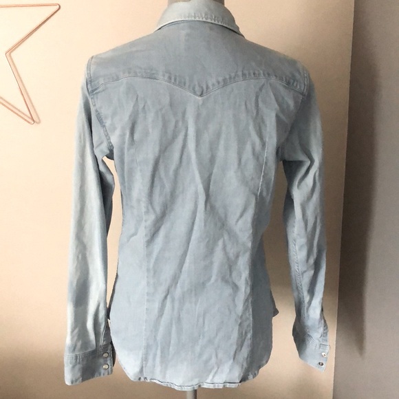 Levi’s Jean button down long sleeve - Picture 3 of 4